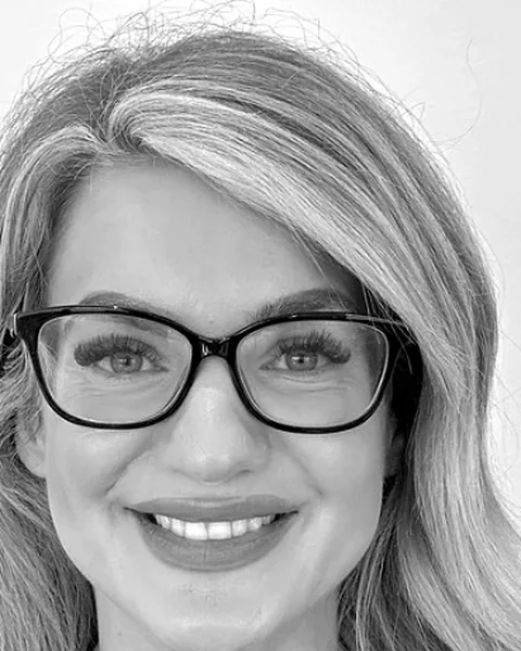 Susan, senior nail technician at Plum Nail Bar